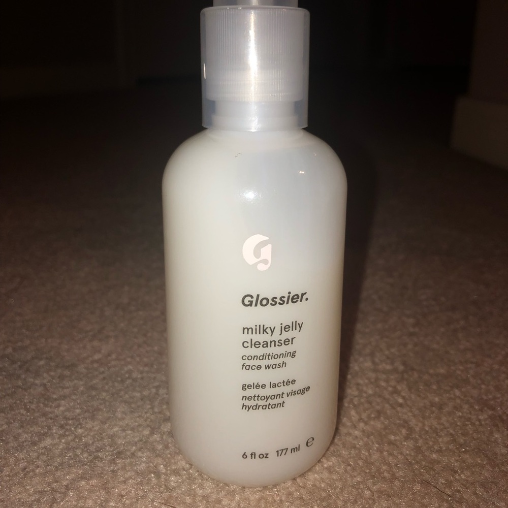 Glossier Milky Jelly Cleanser **BRAND NEW**